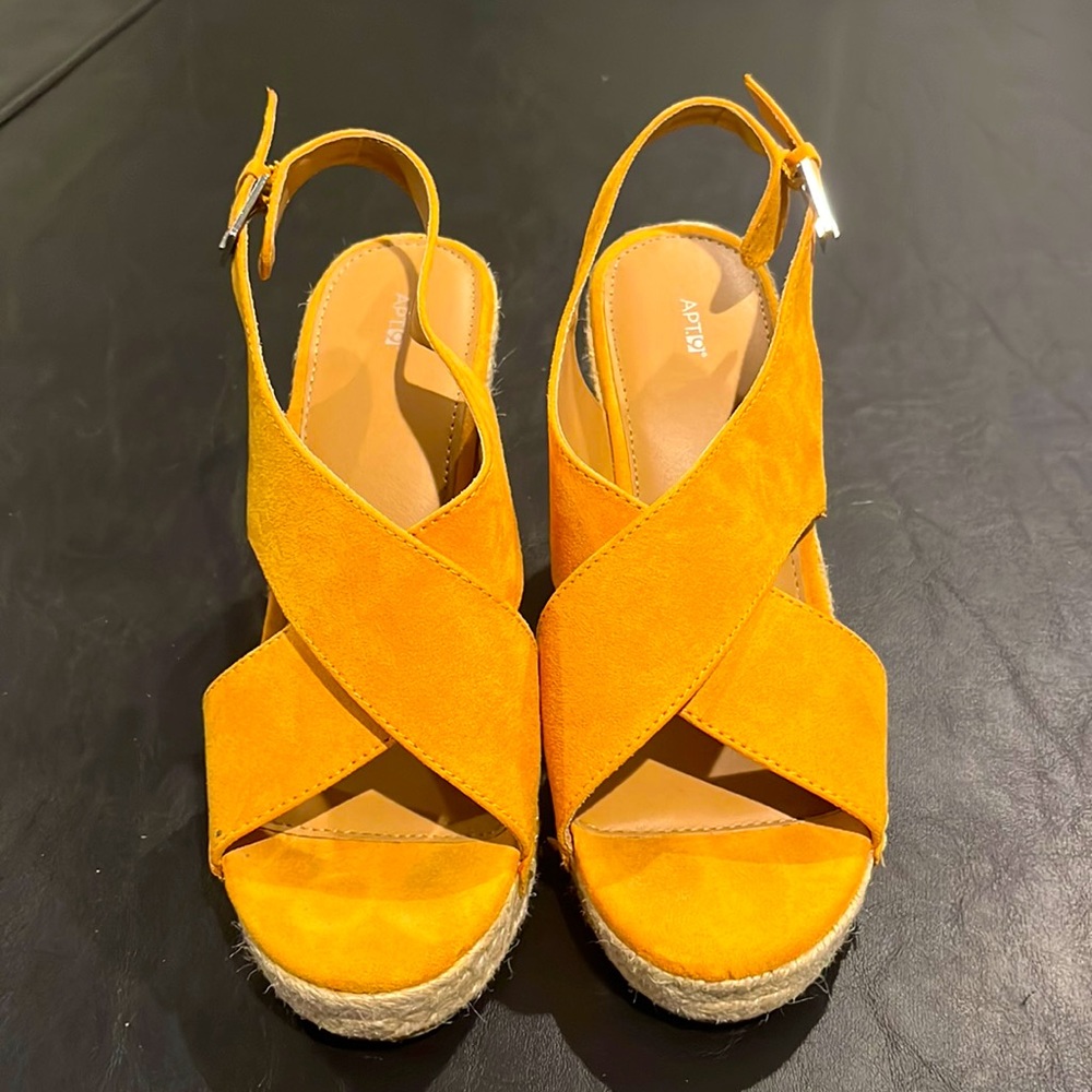 Cute yellow wedge Sandler by Apt 9